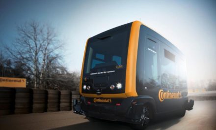 Using the senses of the CUbE – Continental Urban Mobility Experience provides safety of driverless vehiclesState-of-the-art hardware and software allow the driverless vehicle to cope with typical inner-city traffic situations.