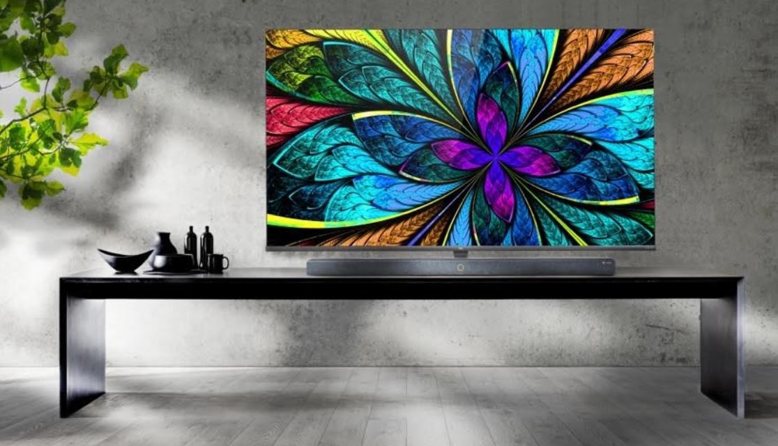 TCL Debuts Expanded Range of AI-Powered 8K TVs at CES 2019