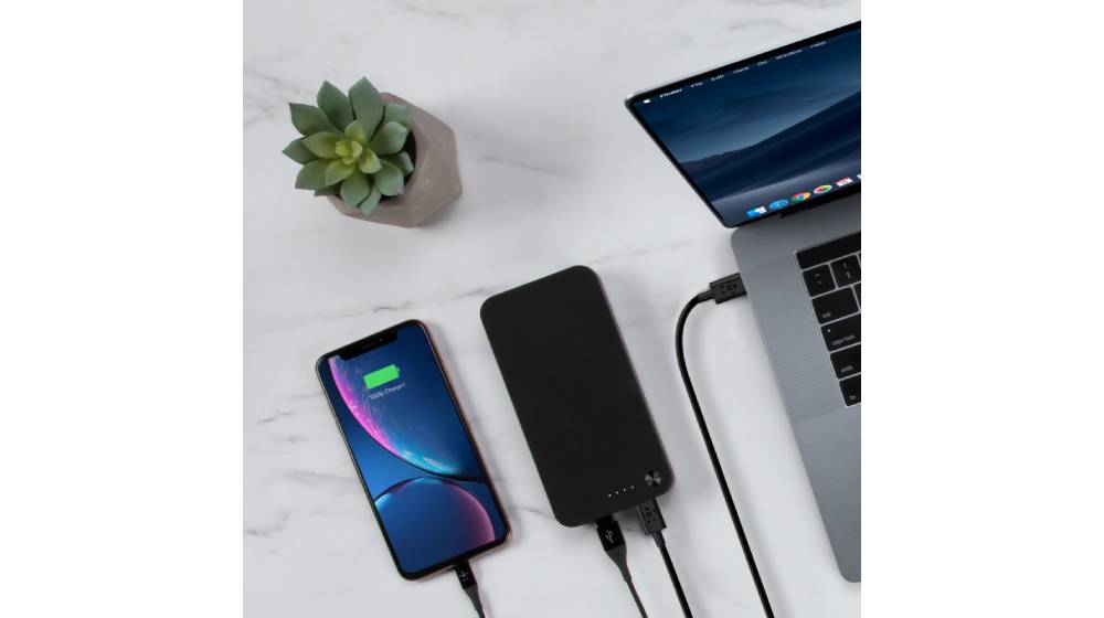 THE IDEAL EID GIFT OR PRESENT FOR NEW GRADUATES?  THE BELKIN BOOSTUP POWERBANK WITH INCLUDED USB-C CABLE