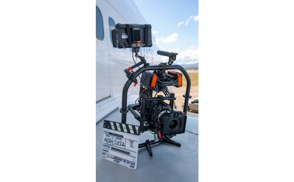 Canon strengthens its cinema offering with the EOS C300 Mark III – a next generation camera with innovative DGO sensor –– and a broadcast/ cinema hybrid CINE-SERVO lens