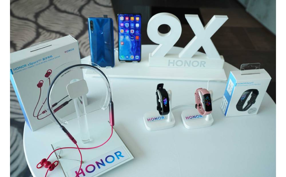 Leading Fitness Wearable HONOR BAND 5 Continues to Own the Category