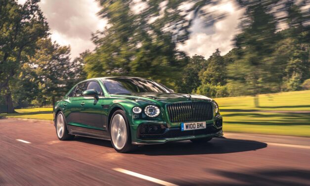 FLYING SPUR IN DETAIL: BRINGING BENTLEY DESIGN VALUES TO THE SCREEN