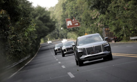 Hongqi E-HS9 Wins Hearts of Users with World-Class Quality