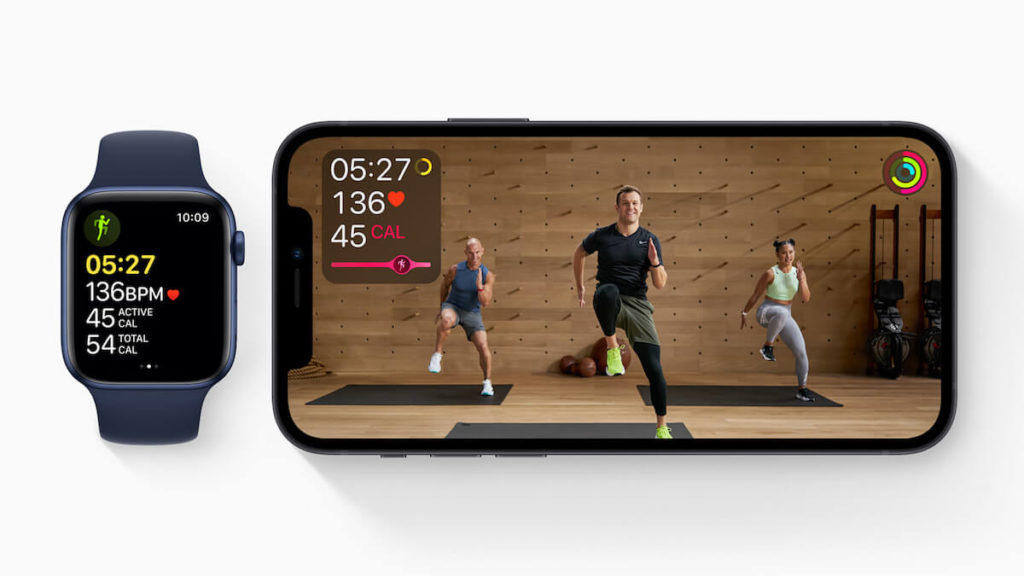apple_fitness-plus-launch_applewatch-iphone12_12082020