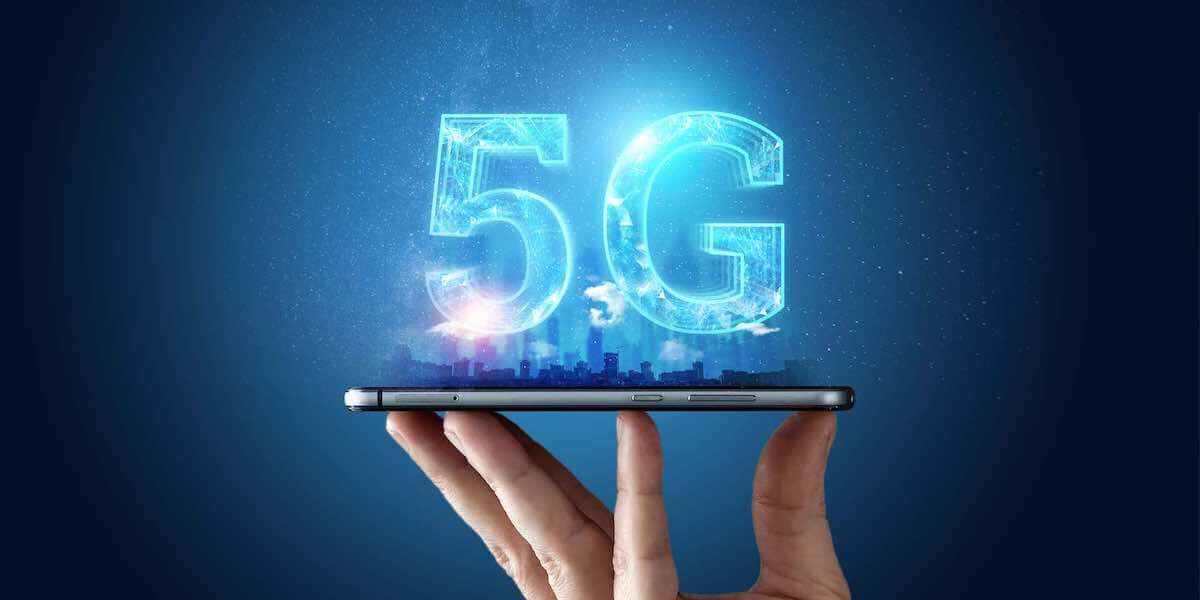 With 681 Million 5G Handsets Set to Ship in 2022, Mobile Device Vendors Scramble for Differentiation