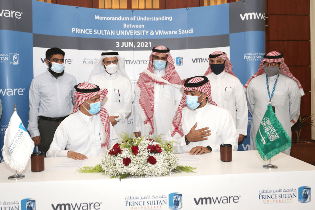 Front L-R_Dr. Mohamed Alkanhal, PSU, and Saif Mashat, VMware