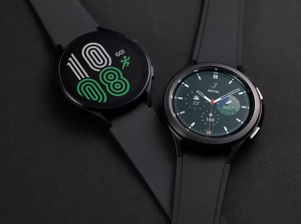 1. Galaxy Watch4_Product_Series1