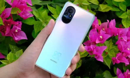 With a 64MP, AI Quad-Camera, 66W HUAWEI SuperCharge and 90Hz curved OLED display are just a few reasons why the HUAWEI nova 8 should be your next phone this season!