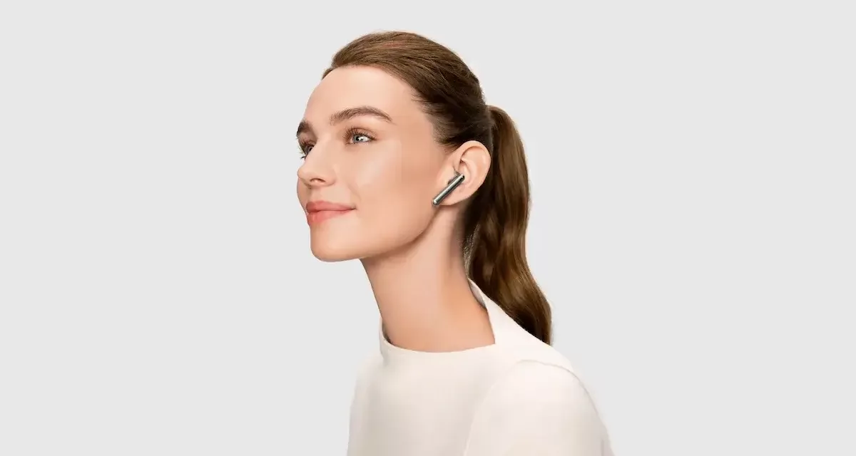 This is why the new HUAWEI FreeBuds 4 featuring studio quality sound and Open-fit Active Noise Cancellation are the perfect choice for earbuds across Saudi Arabia