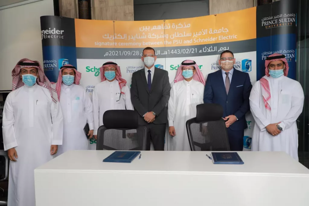 Schneider Electric and Prince Sultan University executives signed the MoU this week (1)