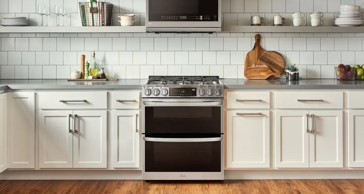 NEW KITCHEN DUO FROM LG FEATURING THINQ RECIPE SERVICE UPGRADES THE COOKING EXPERIENCE