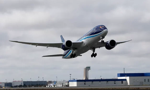 Azerbaijan Airlines Upgrades Its Fleet on Dubai-Baku Flights