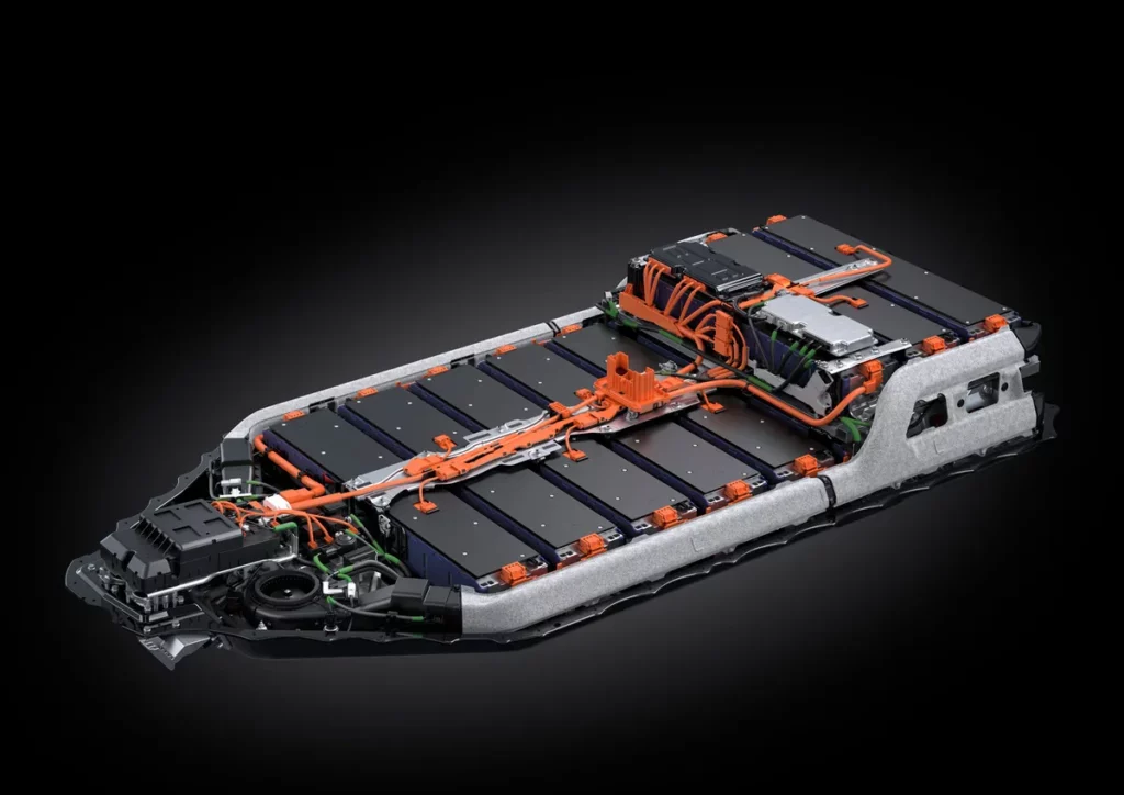 Lexus Announces Partial Improvements to Battery EV UX300e4_ssict_1200_849