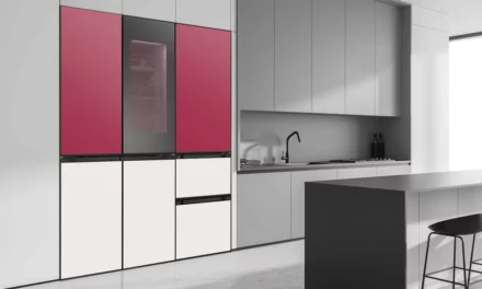<a><strong>LG’S REFRIGERATOR WITH MOODUP BRINGS A MORE COLORFUL LIFESTYLE TO THE KITCHEN</strong></a>