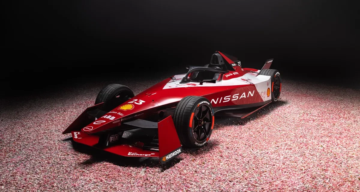 <strong>Nissan Formula E Team races into a new electrification era with the unveil of striking livery for Season 9</strong>
