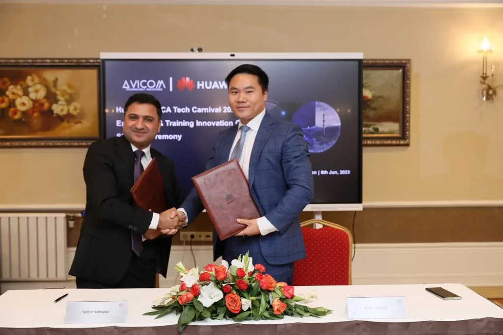 AVICOM and Huawei strategic cooperation agreement signing ceremony_ssict_1200_800