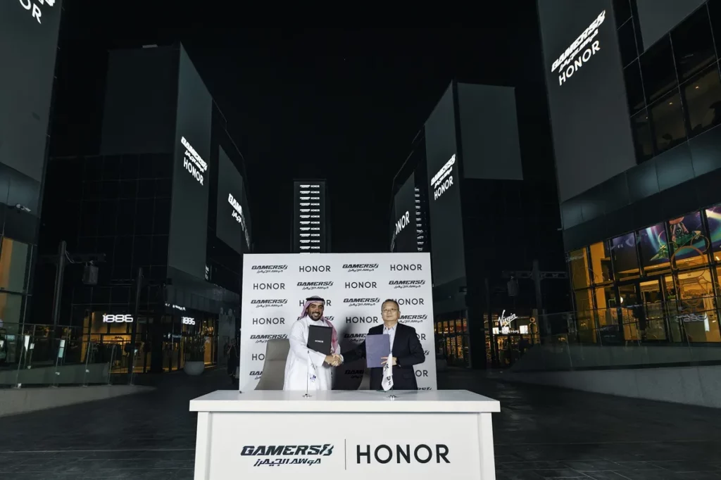 Partnership agreement between HONOR and Gamers 8 in Boulevard Riyadh City_ssict_1200_799
