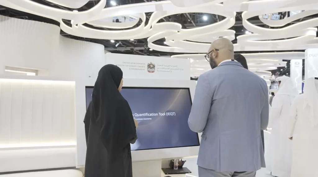 Ministry of Climate Change and Environment puts the environment centre stage at GITEX Global 2023 by signing an MoU with Etisalat by e& 2_ssict_1200_668