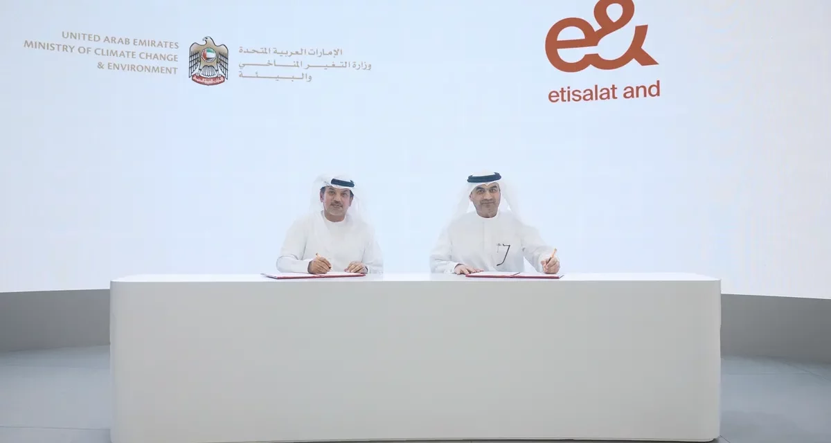 Ministry of Climate Change and Environment puts the environment centre stage at GITEX Global 2023 by signing an MoU with “Etisalat by e&” 