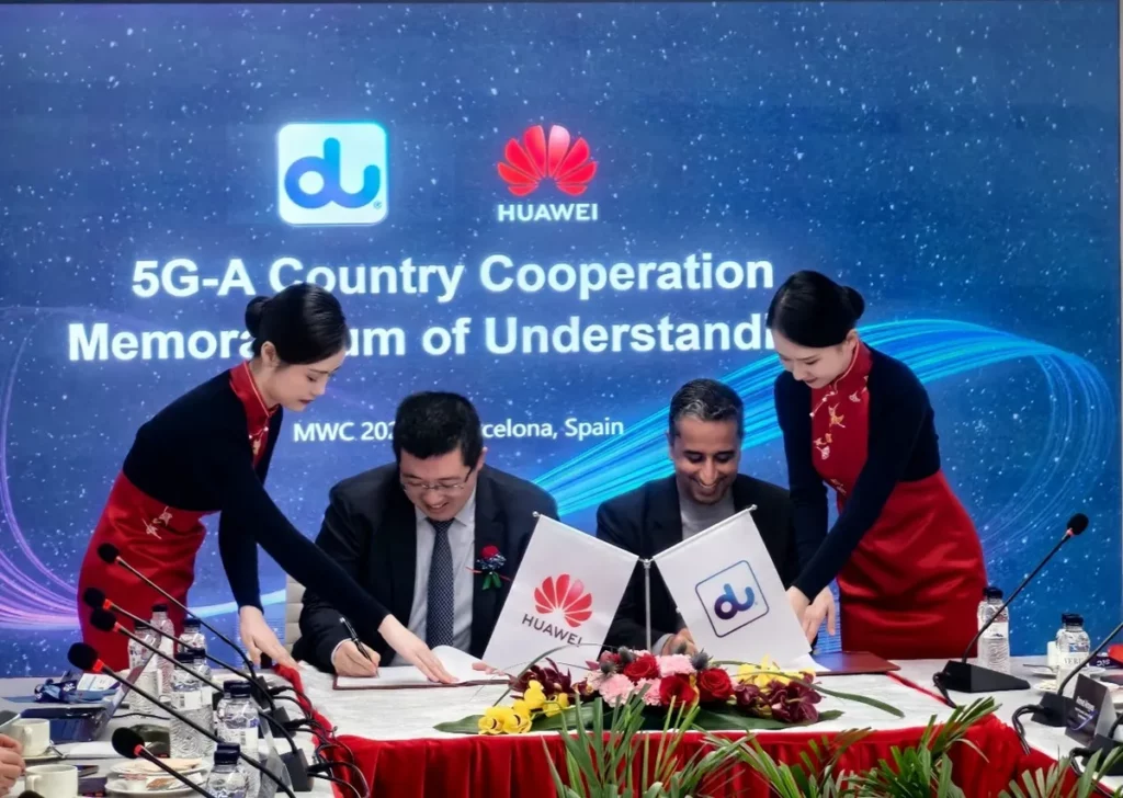 Huawei and du Sign Strategic Cooperation MOU, Building the 5G Advanced Country _ssict_1200_853